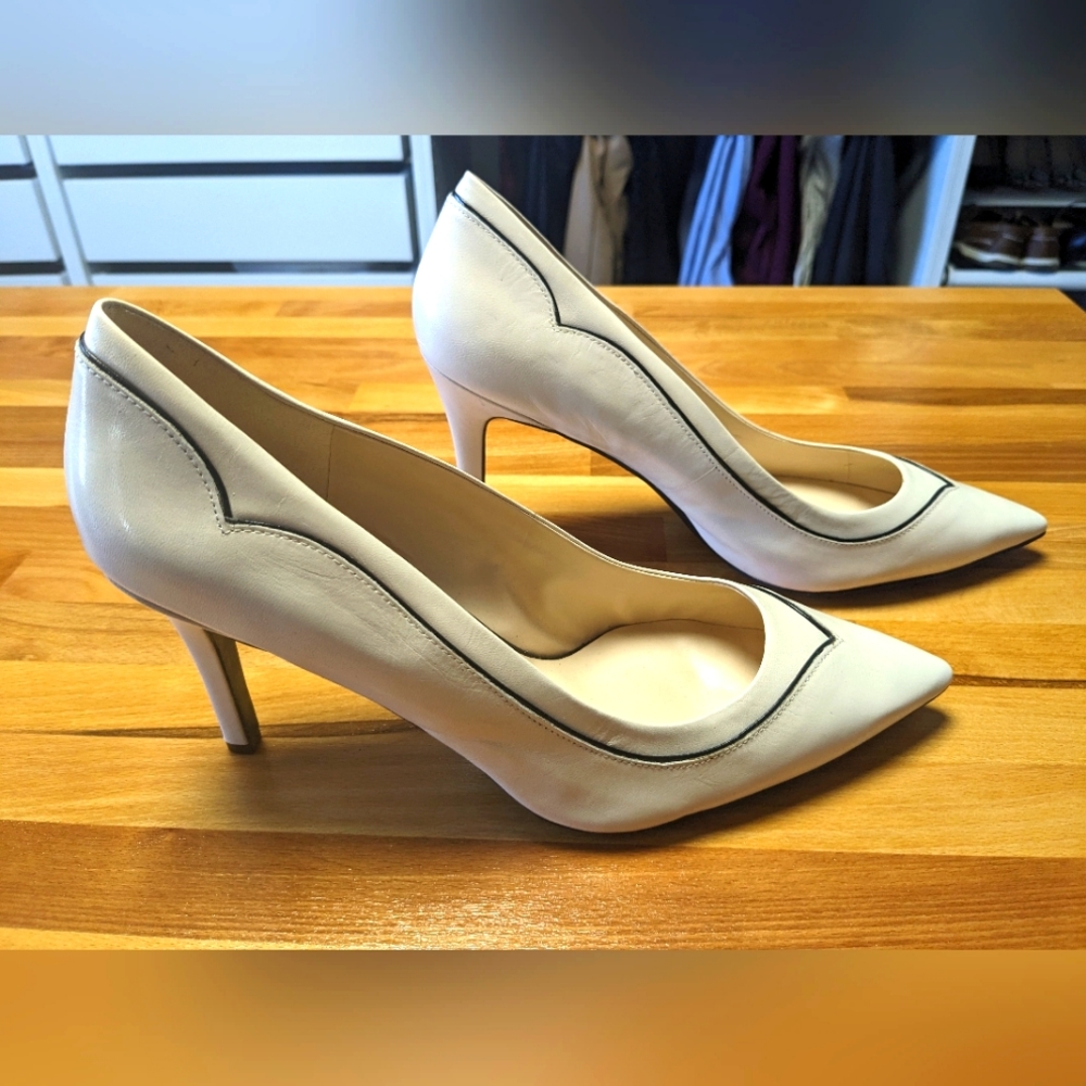 12M Nine West NWOT Heels